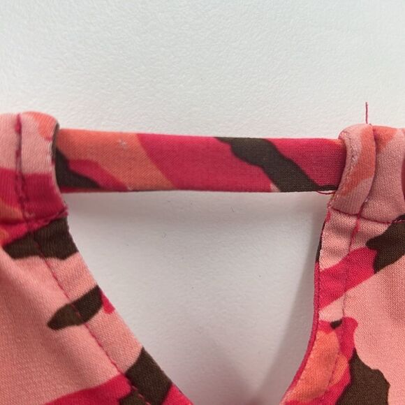 Axcess dahlia floral short sleeve top size large - Picture 5 of 5